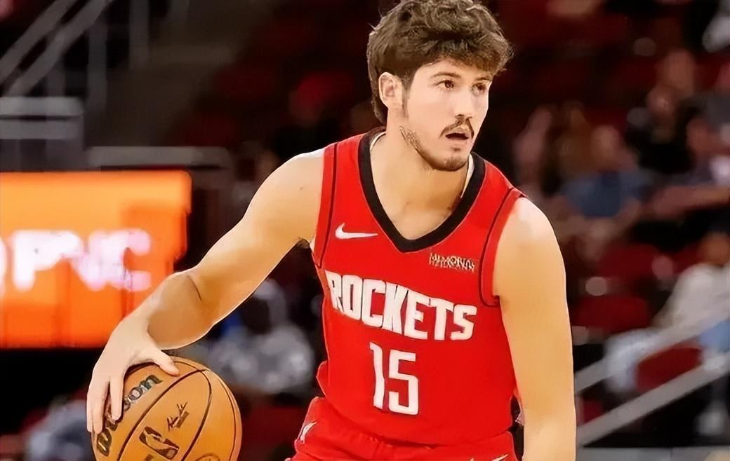 开云官网-乌度卡看明白了吗？谢泼德配卡佩拉上场就赢分，别无脑信任申京了